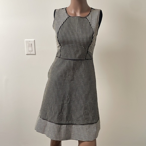 Reiss Checked Grid Pattern A Line Fit Flare Dress Black White sleeveless 4 - Picture 2 of 12
